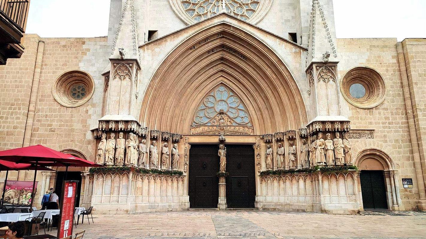 TARRAGONE - Quartier historique de la Cathedrale (15).jpg